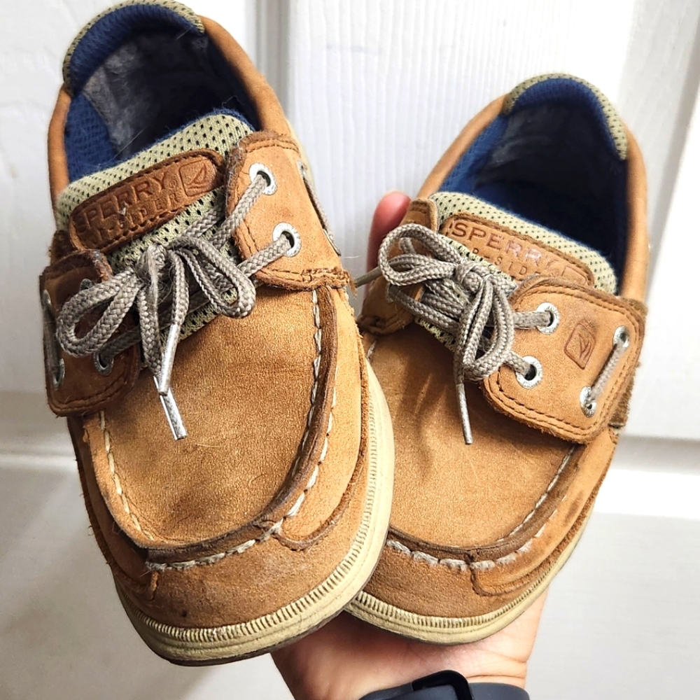 Sperry boat shoes
